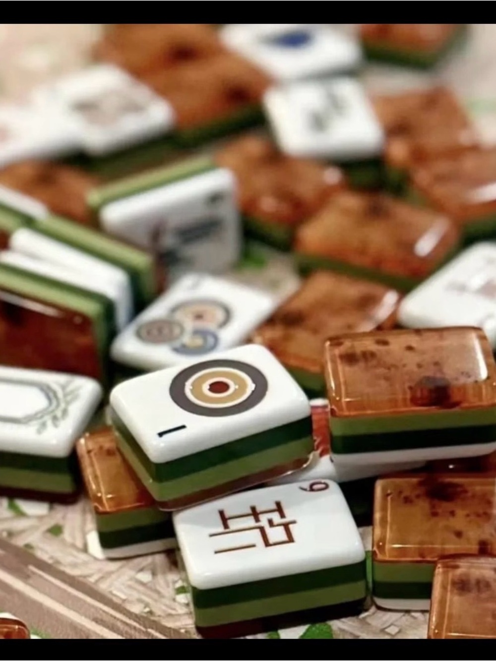 NIB Brand New Wood Grain Mahjong Set 160 Engraved 4 Layer Acrylic luxury Tile - Picture 4 of 14